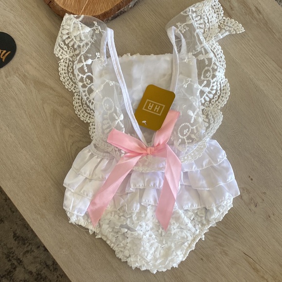 Onesie/ dress-up, great for pictures - Picture 2 of 3